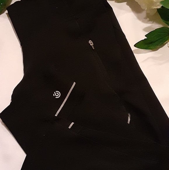 Champion capri leggings. (L) - Picture 6 of 7